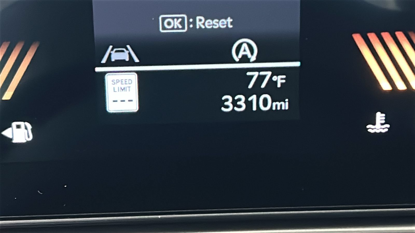 Used 2025 Kia Sorento S w/ Panoramic Sunroof Package FWD image 19