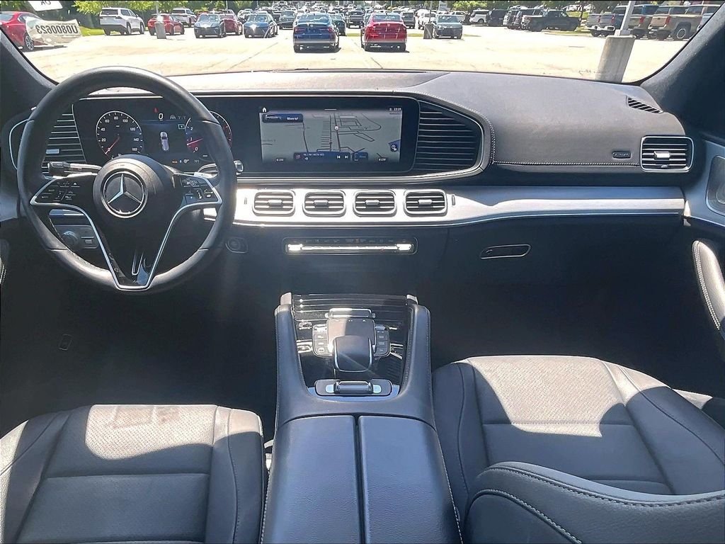 Used 2025 Mercedes-Benz GLS 450 4MATIC image 22