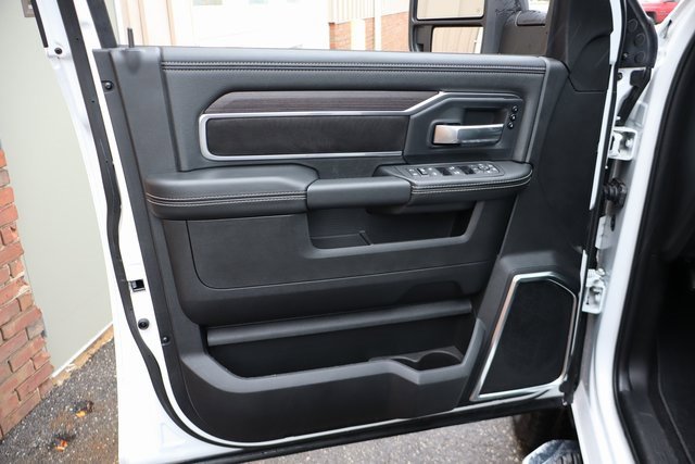 Used 2025 RAM 2500 Laramie image 10
