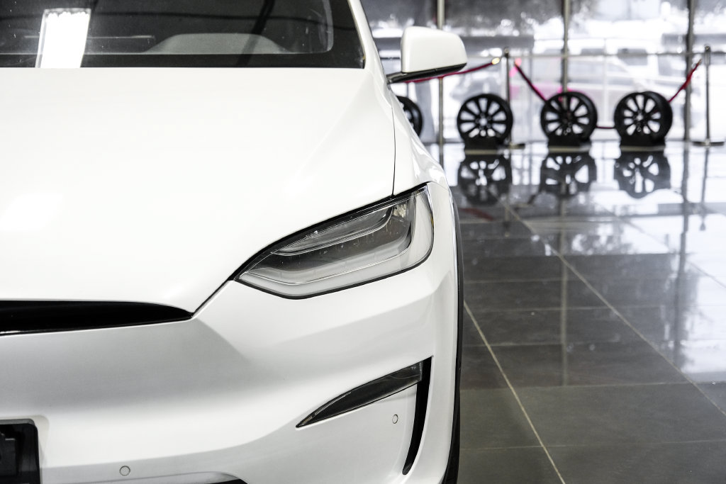 Used 2022 Tesla Model X Plaid AWD/4WD image 63