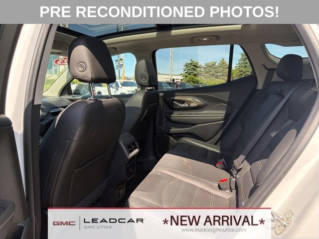Used 2023 GMC Terrain Denali w/ Denali Premium Package AWD/4WD image 21