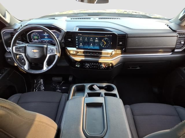 Used 2022 Chevrolet Silverado 1500 LT AWD/4WD image 19