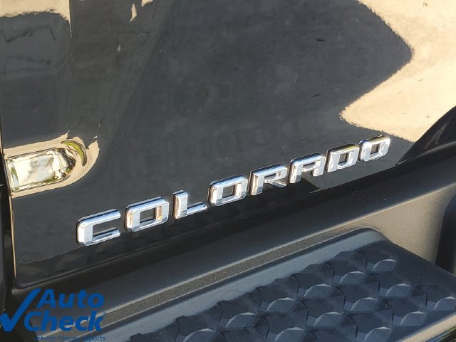 Used 2026 Chevrolet Colorado W/T RWD image 8