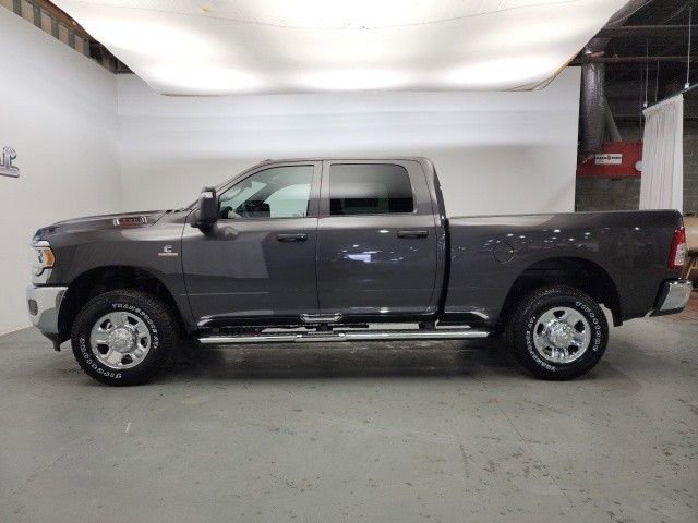 New 2024 RAM 3500 Tradesman image 3