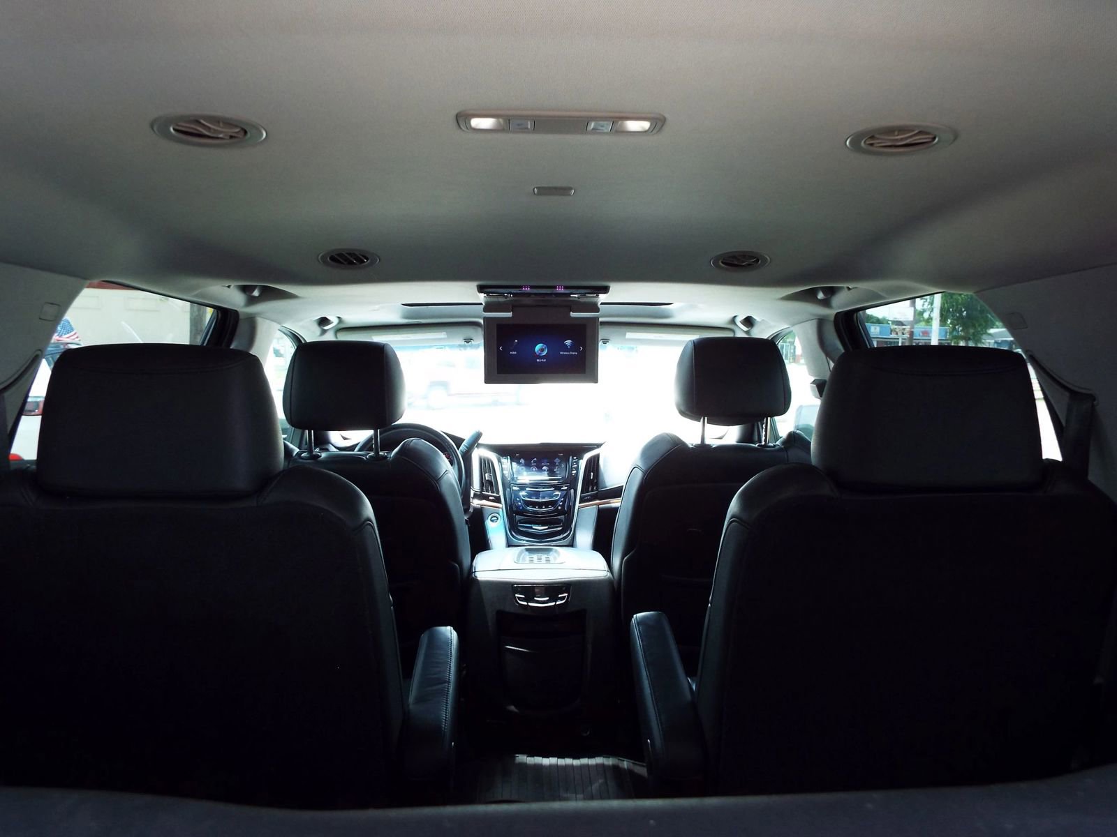 Used 2017 Cadillac Escalade Premium Luxury w/ LPO, Radiant Package RWD image 32