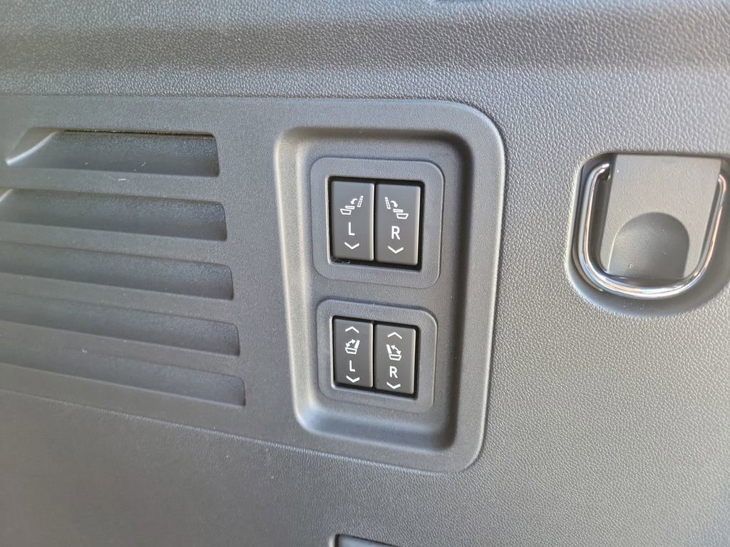 New 2026 Buick Enclave Preferred w/ Power Package image 8