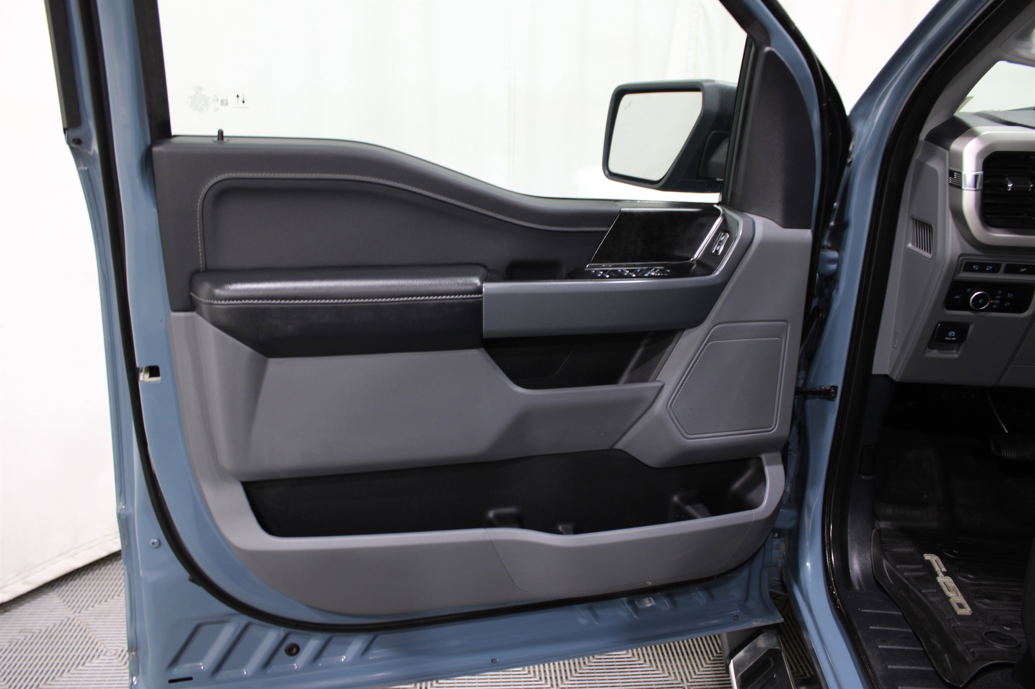 Used 2023 Ford F150 XLT w/ Equipment Group 302A High image 6