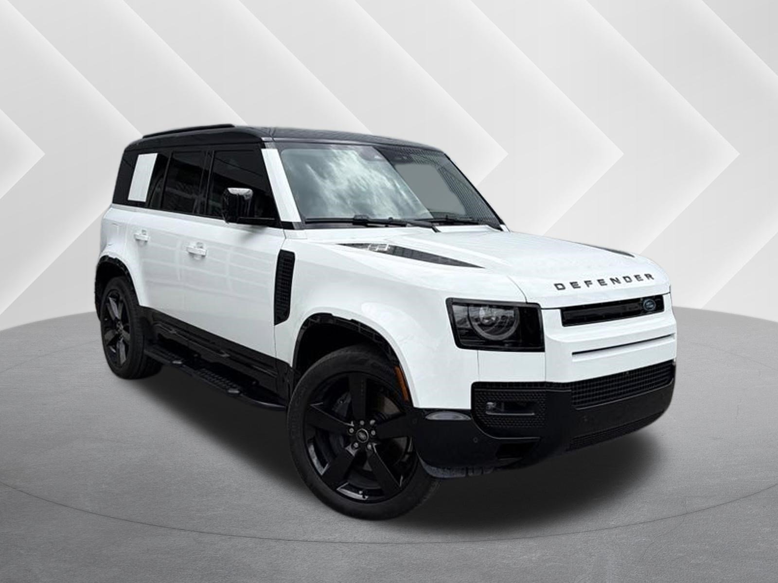 Used 2025 Land Rover Defender 110 X-Dynamic SE AWD/4WD image 1