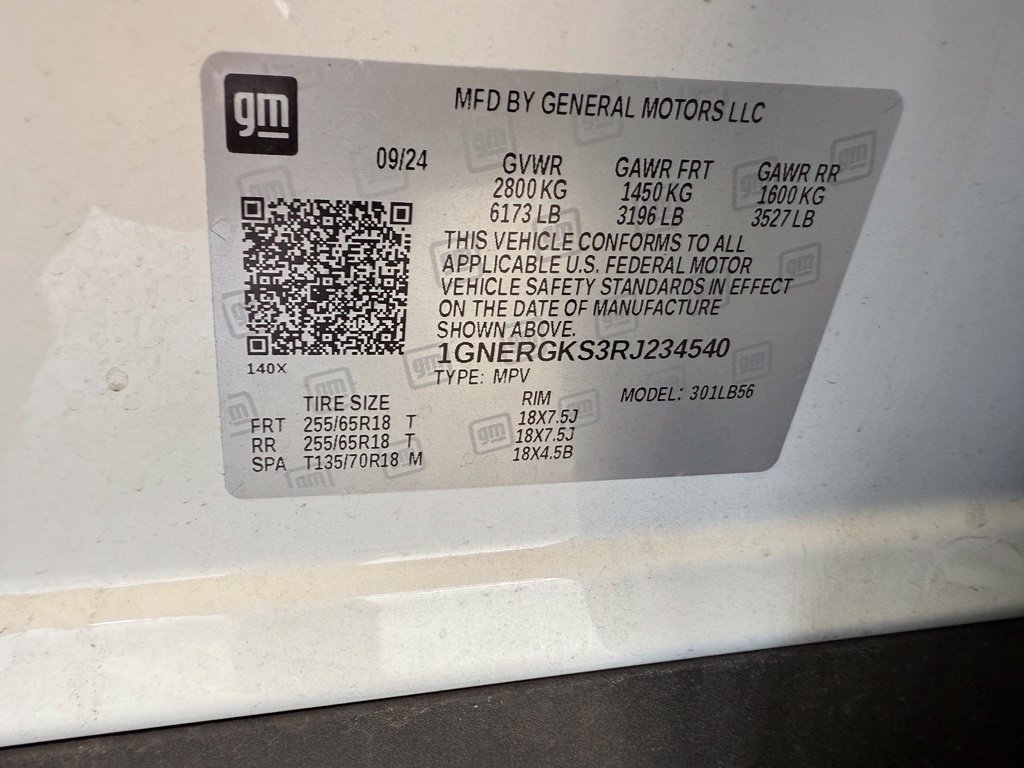 Used 2024 Chevrolet Traverse LT w/ Trailering Package FWD image 12