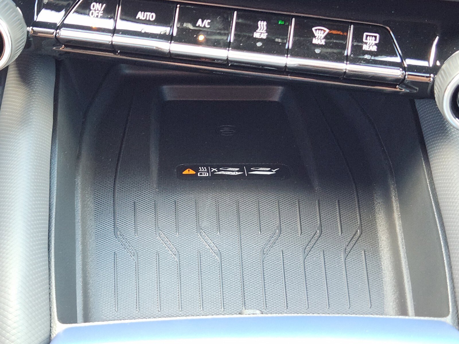 New 2026 Chevrolet Equinox EV LT image 15