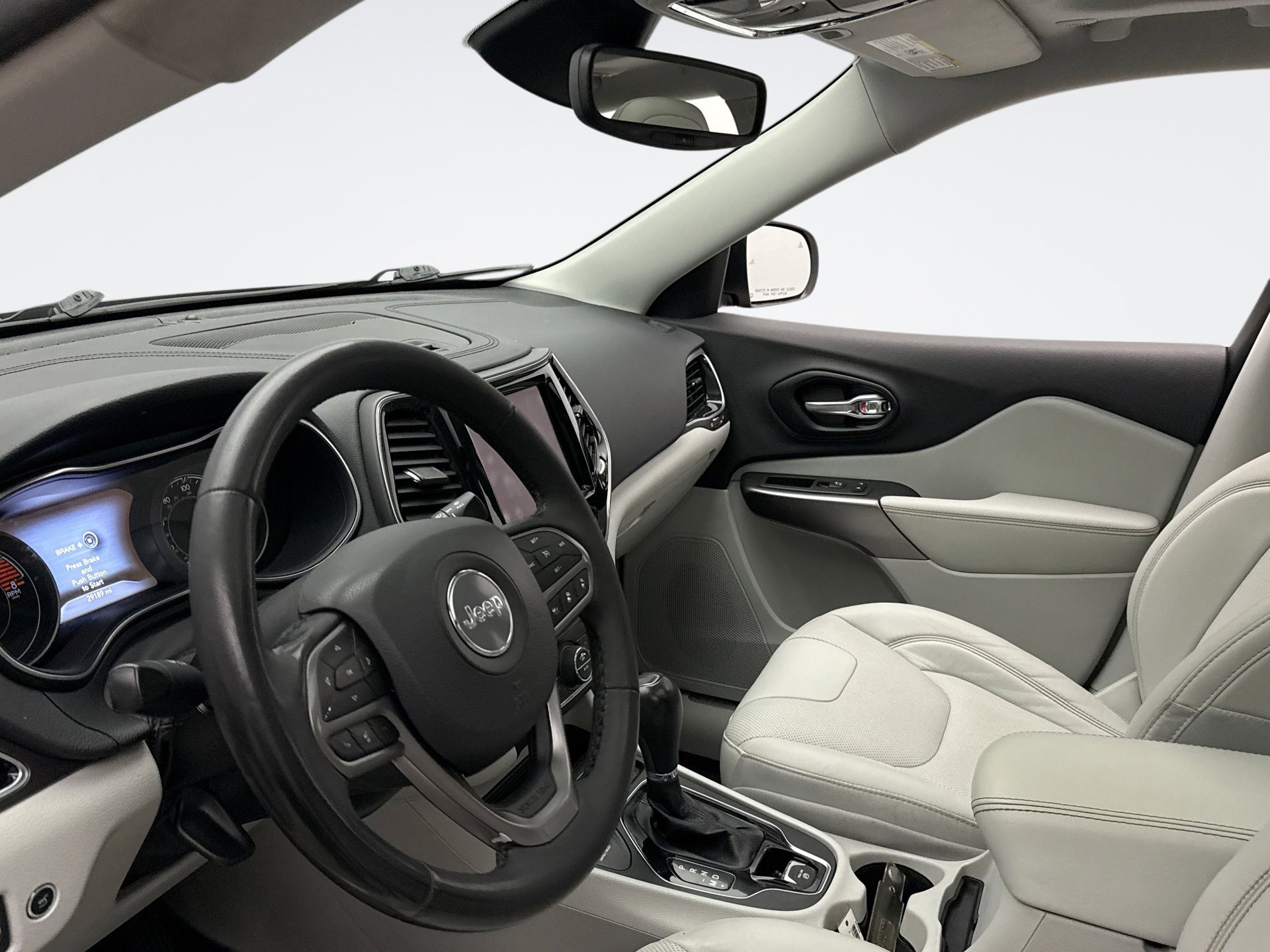 Used 2021 Jeep Cherokee Limited image 10