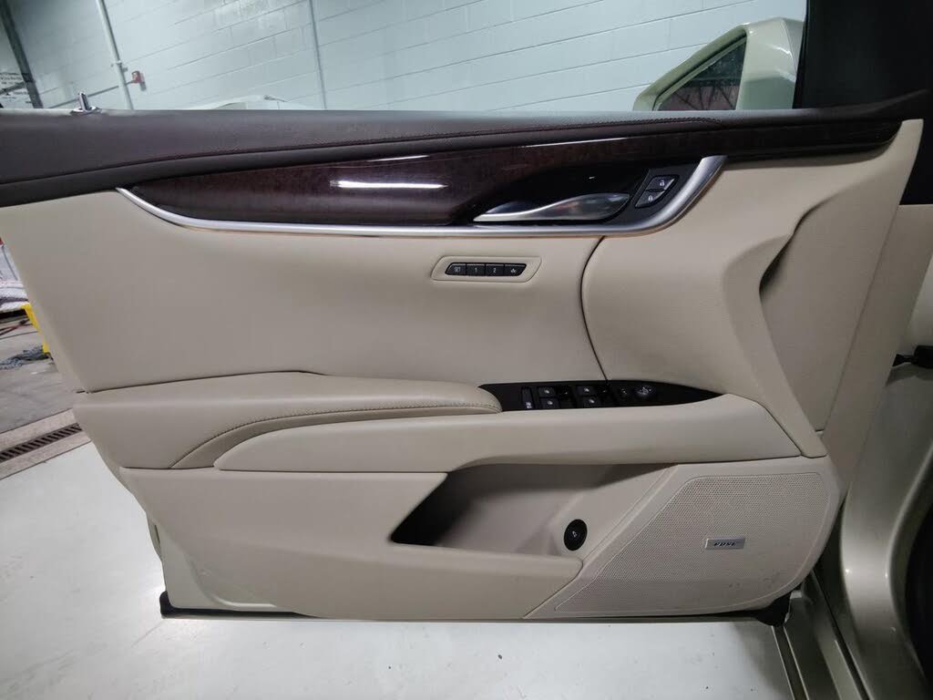 Used 2013 Cadillac XTS Luxury w/ Driver Awareness Package image 19