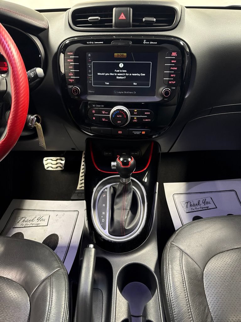 Used 2015 Kia Soul + FWD image 13