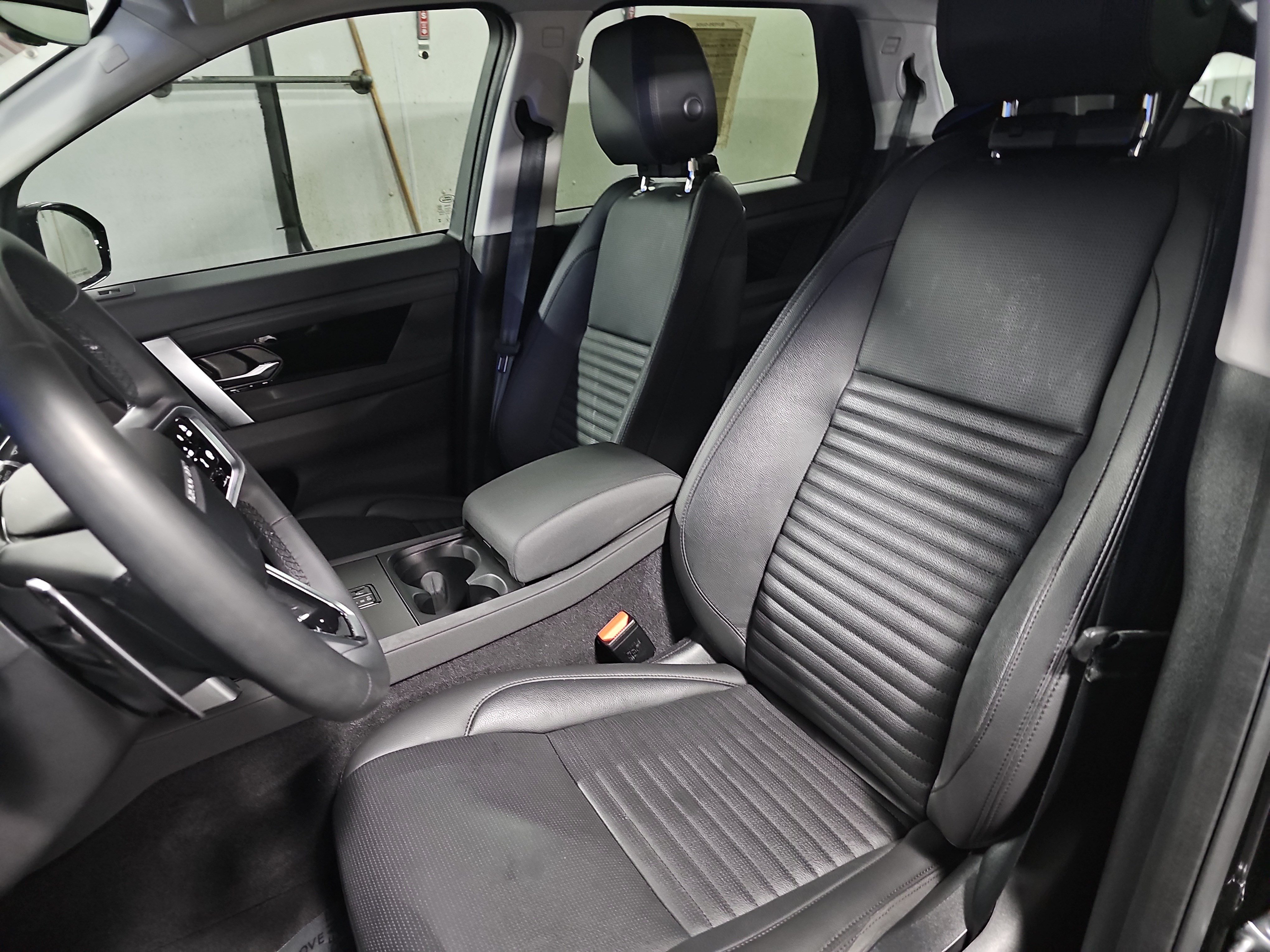 Used 2024 Land Rover Discovery Sport S AWD/4WD image 15