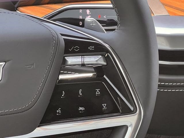 New 2026 Cadillac Escalade ESV Platinum Luxury w/ LPO, Radiant Package AWD/4WD image 14