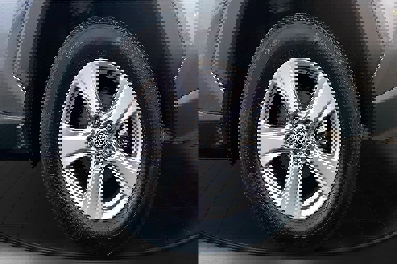 Used 2024 Toyota RAV4 XLE w/ Convenience Package image 35