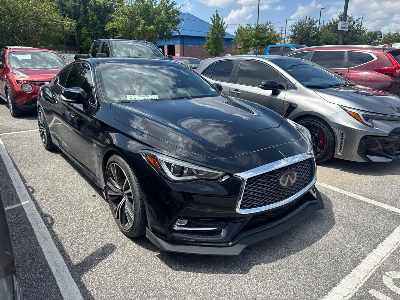 Used 2019 INFINITI Q60 3.0t Luxe w/ Essential Package RWD image 2