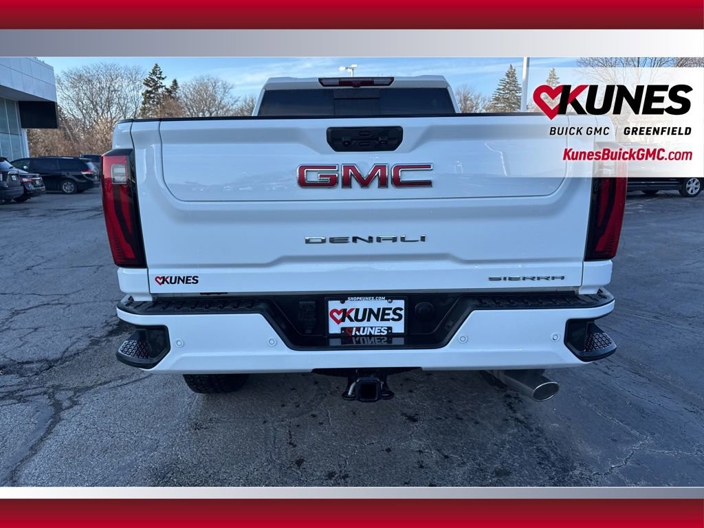 Used 2024 GMC Sierra 2500 Denali AWD/4WD image 8