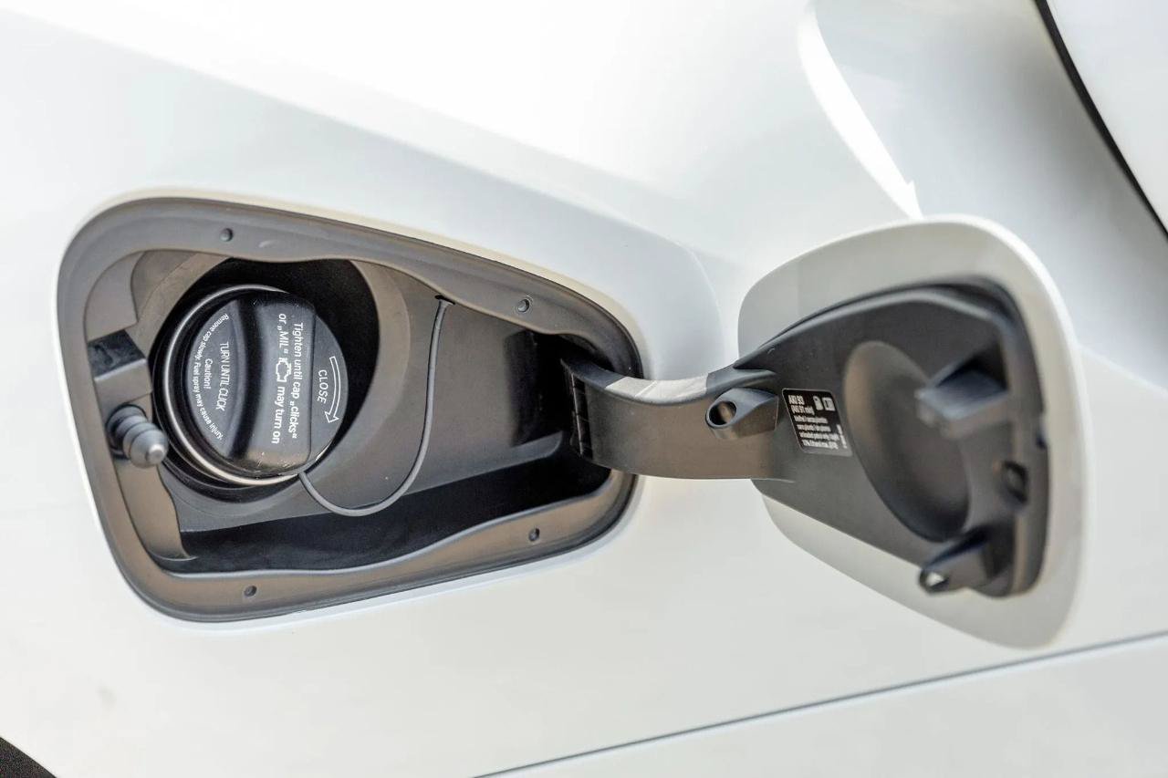 Used 2014 BMW i8 AWD/4WD image 11