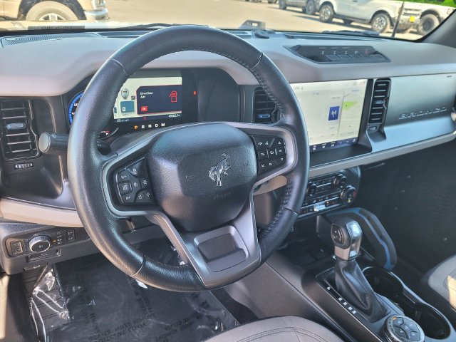 Certified 2022 Ford Bronco Wildtrak AWD/4WD image 9