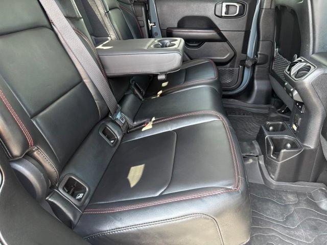 Used 2025 Jeep Gladiator Rubicon AWD/4WD image 18
