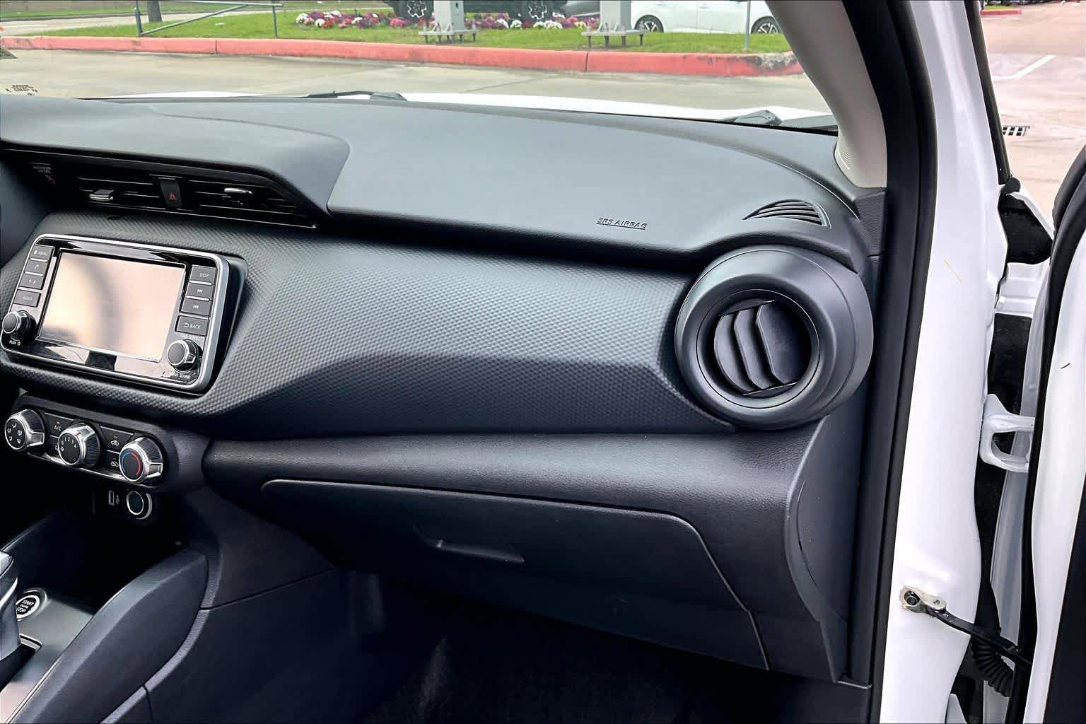 Used 2024 Nissan Kicks S FWD image 17