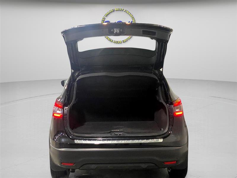 Used 2020 Nissan Rogue Sport SV w/ All-Weather Package image 5