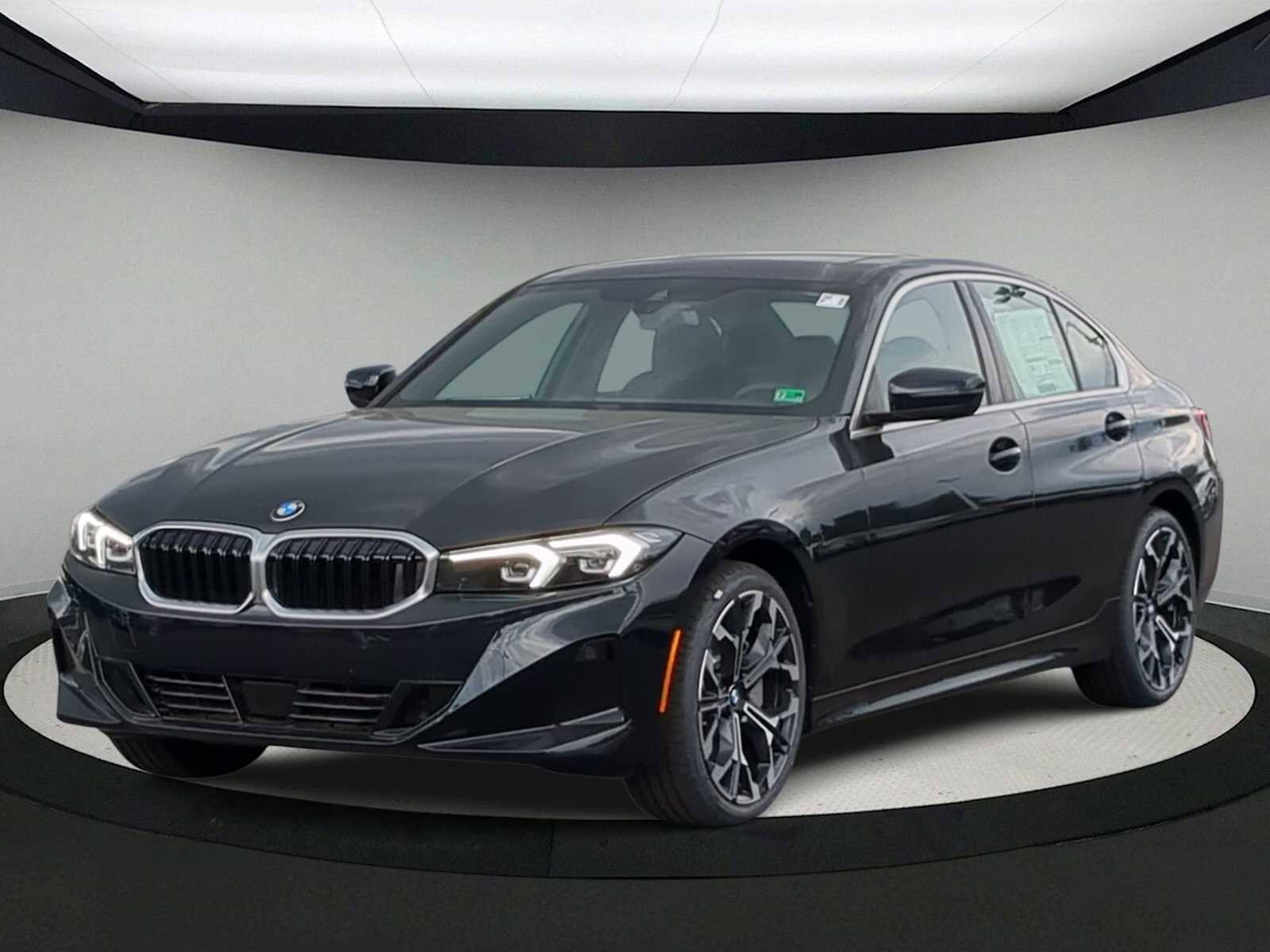 Used 2025 BMW 330i xDrive Sedan w/ Convenience Package image 4