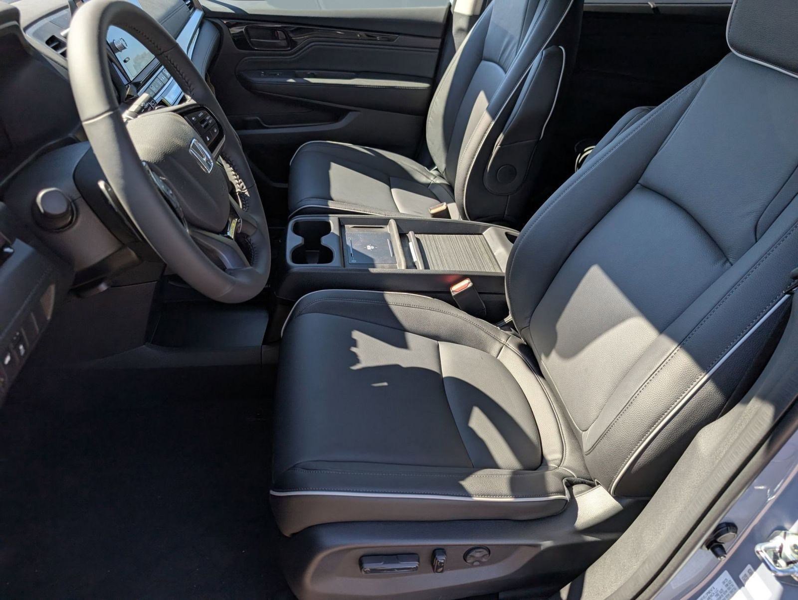 New 2026 Honda Odyssey Touring image 5