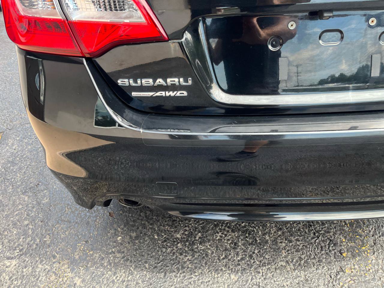 Used 2017 Subaru Legacy 2.5i w/ Alloy Wheel Package AWD/4WD image 6