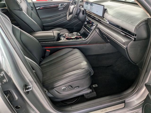 Used 2025 Genesis GV80 2.5T AWD/4WD image 35