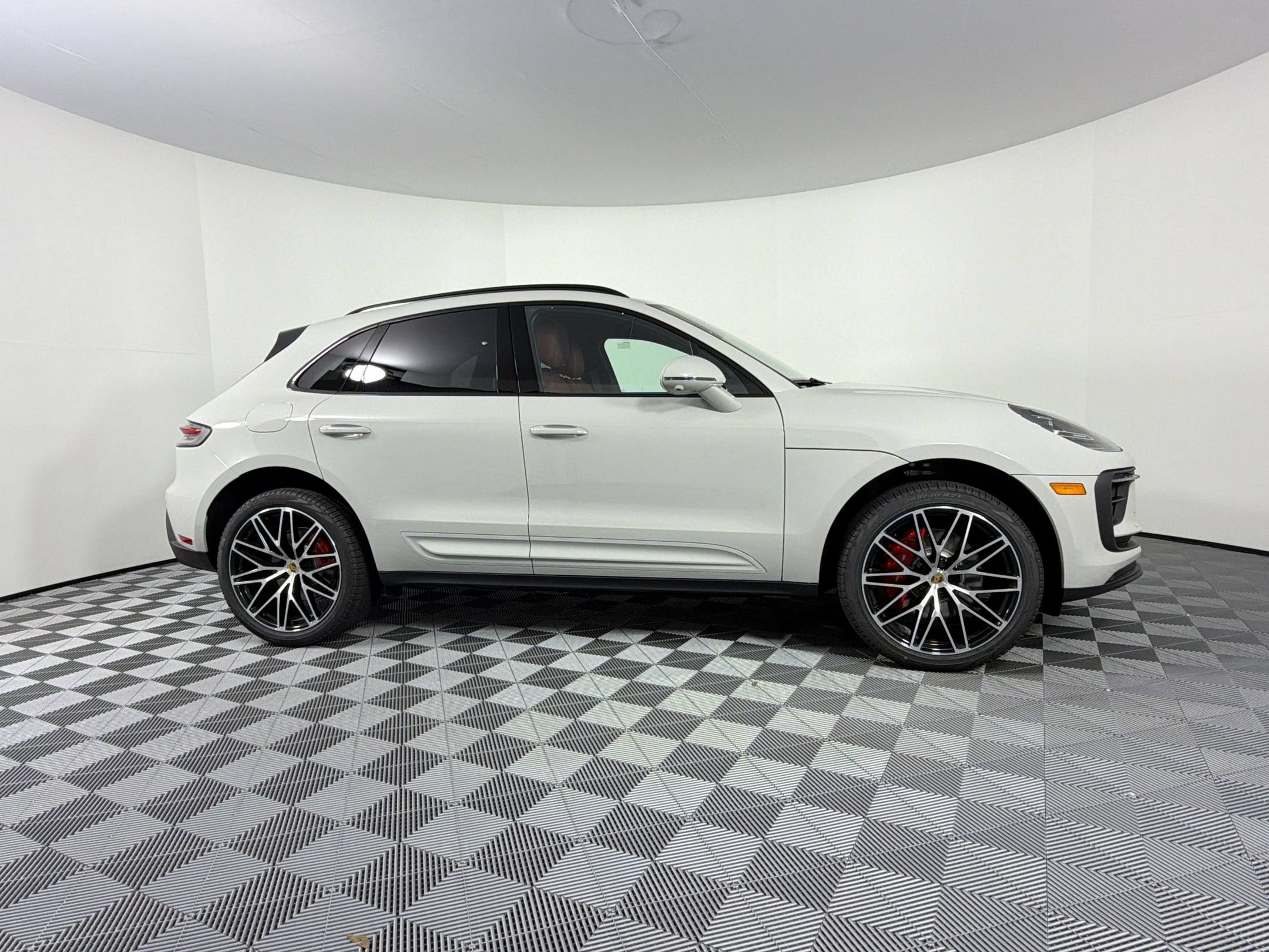 New 2026 Porsche Macan S AWD/4WD image 8