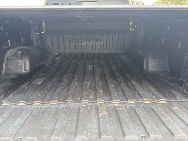 Used 2023 Chevrolet Silverado 1500 ZR2 w/ Technology Package AWD/4WD image 10