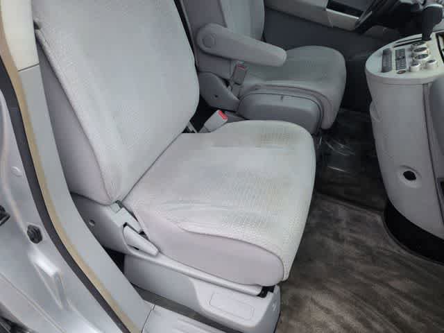 Used 2004 Nissan Quest SL w/ (SEA) Seat Pkg FWD image 21