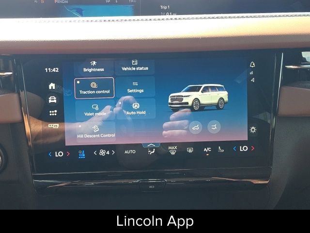 New 2027 Lincoln Navigator L Reserve AWD/4WD image 35