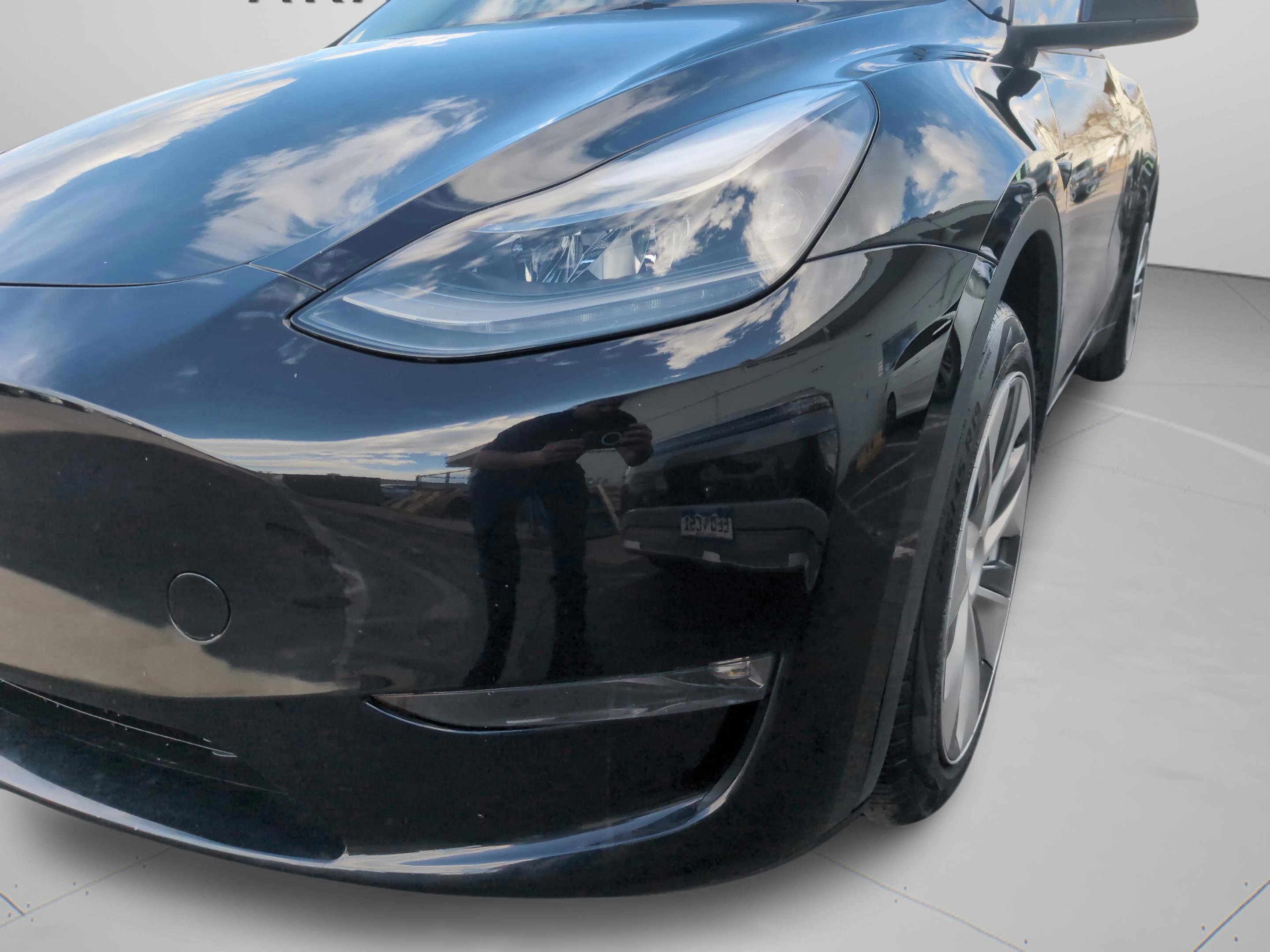 Used 2023 Tesla Model Y Long Range image 27