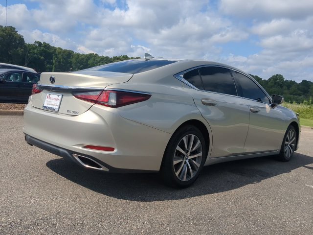 Used 2019 Lexus ES 350 w/ Accessory Package 2 FWD image 4