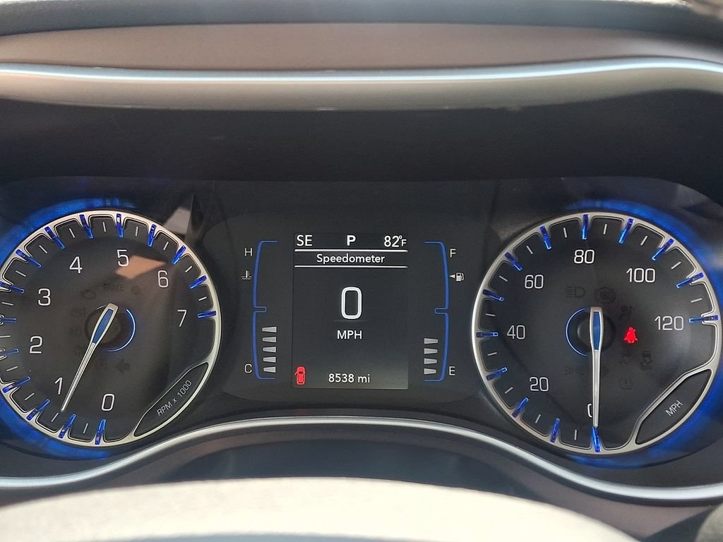 Used 2024 Chrysler Voyager LX FWD image 20