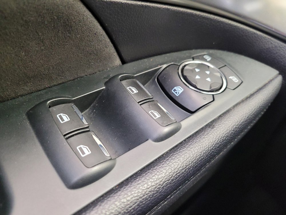 Used 2018 Ford Explorer XLT w/ Equipment Group 202A FWD image 27