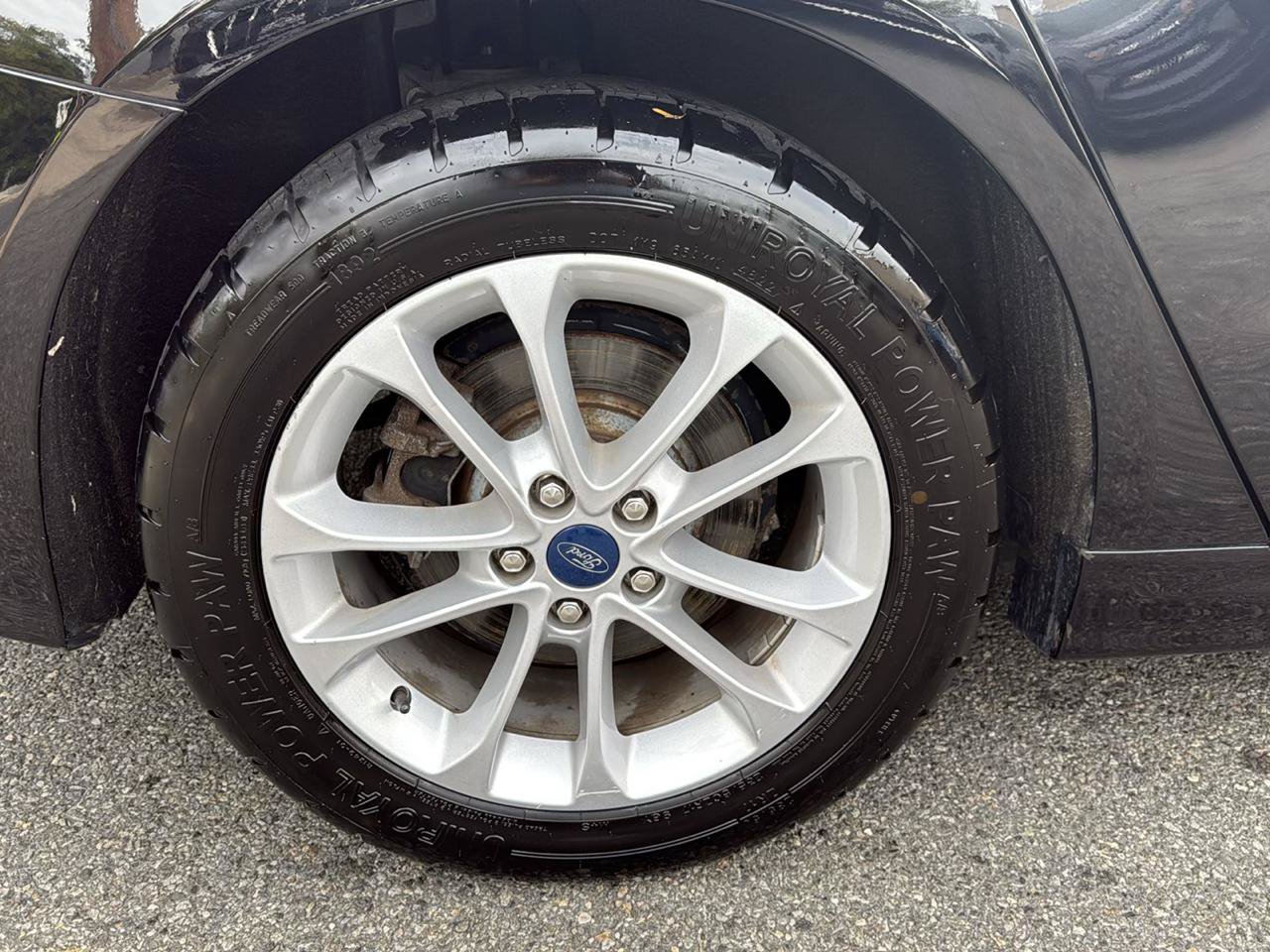 Used 2020 Ford Fusion SE FWD image 26