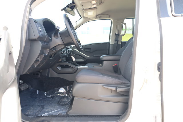 Used 2025 Nissan Frontier S AWD/4WD image 11