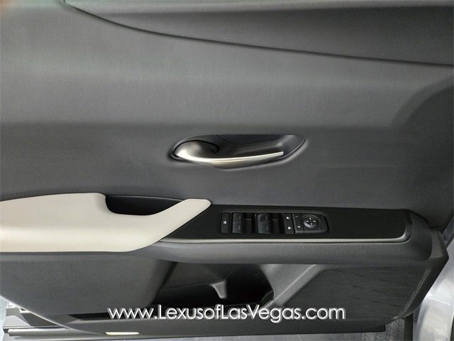 New 2025 Lexus UX 300h FWD image 16