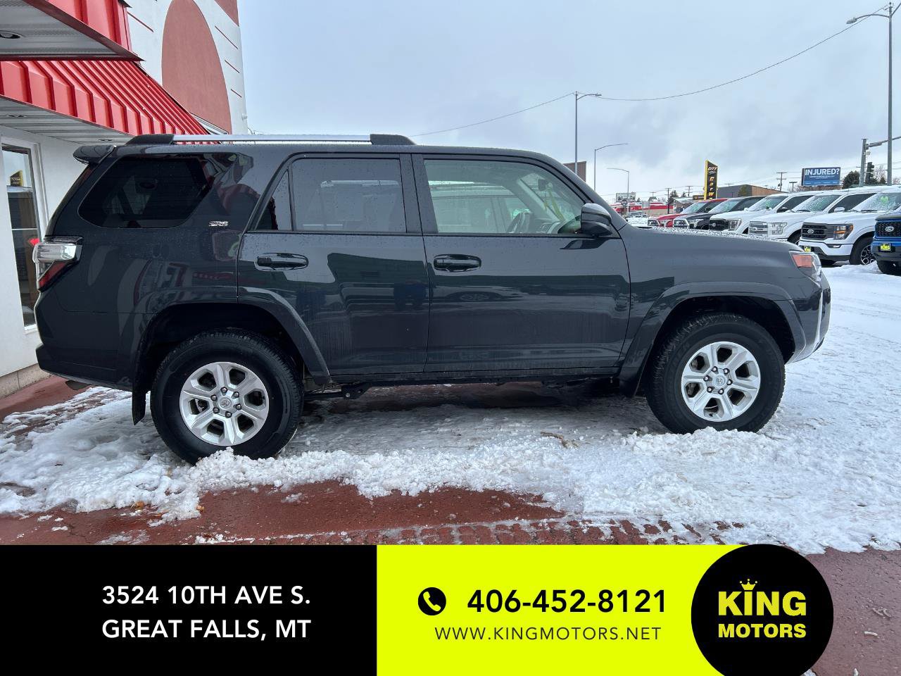 Used 2024 Toyota 4Runner SR5 image 1