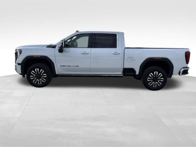 New 2026 GMC Sierra 3500 Denali Ultimate w/ LPO, Black Badging Package image 2