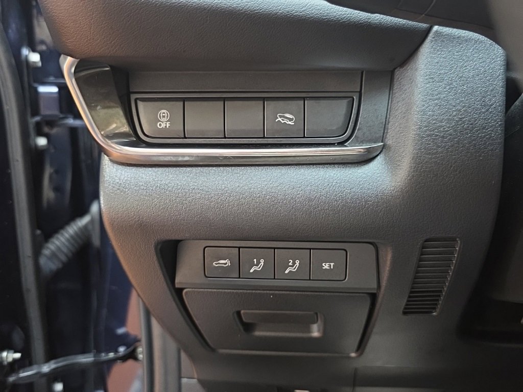 Used 2023 MAZDA CX-30 AWD 2.5 S w/ Premium Package image 28