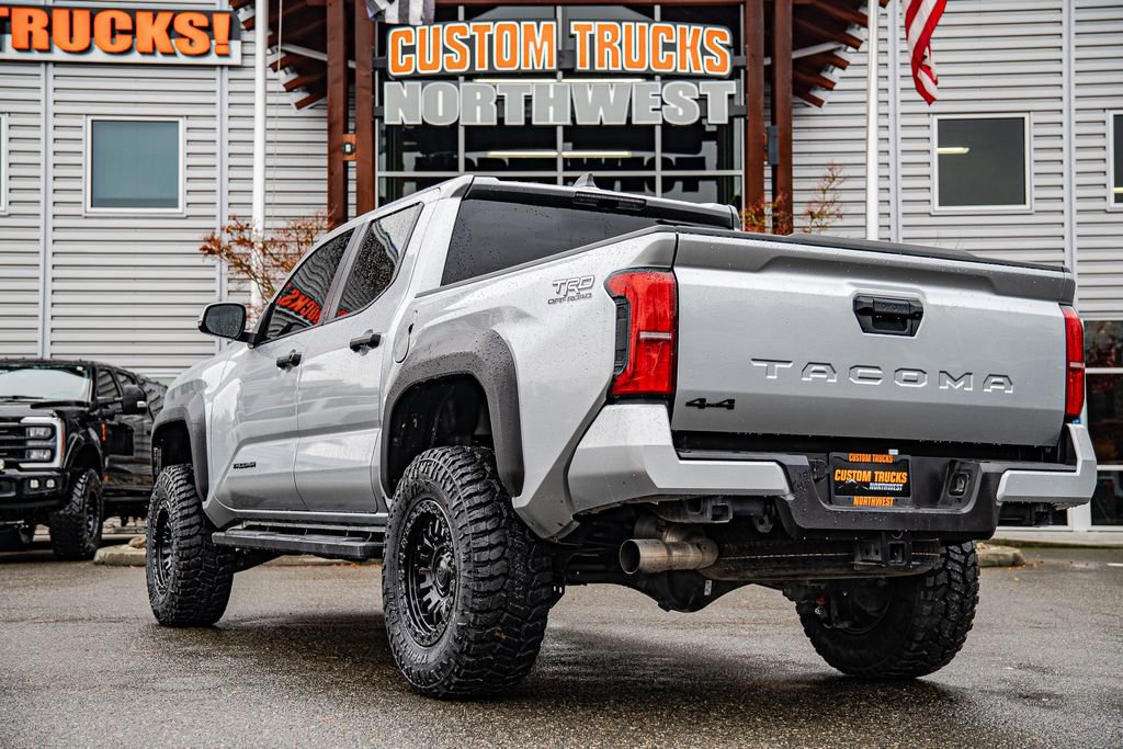 Used 2025 Toyota Tacoma TRD Off-Road image 7