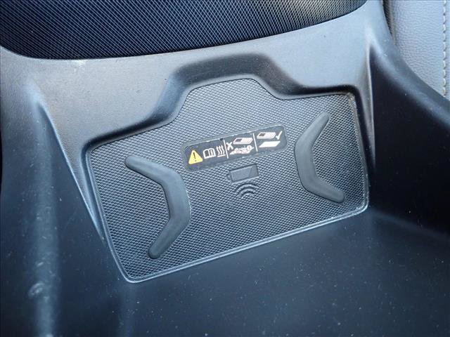 Used 2021 Chevrolet Colorado Z71 w/ Z71 Midnight Edition AWD/4WD image 15