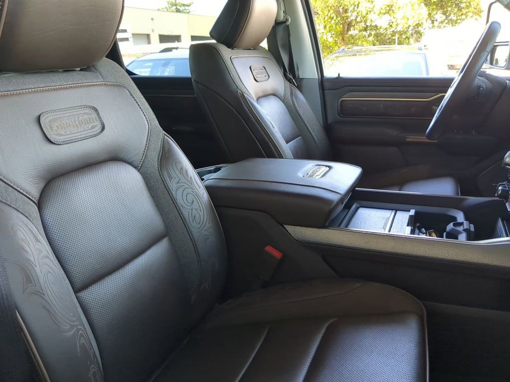 Used 2025 RAM 1500 Limited w/ Off Road Group image 8