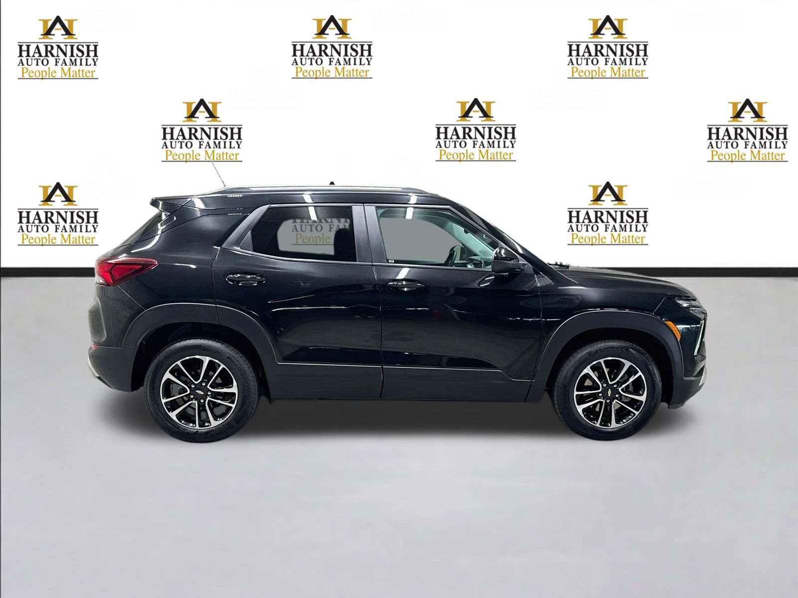 Used 2024 Chevrolet TrailBlazer LT w/ Convenience Package AWD/4WD image 5