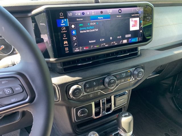 Certified 2025 Jeep Wrangler Unlimited Sport AWD/4WD image 23
